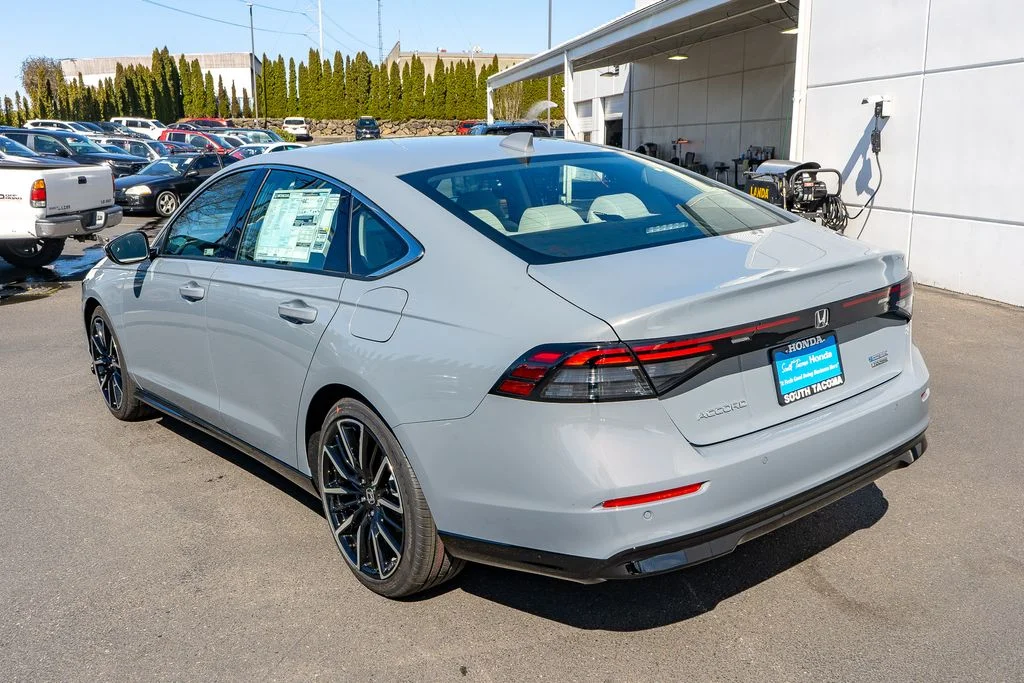 2026 Honda Accord Hybrid Touring - Photo 8