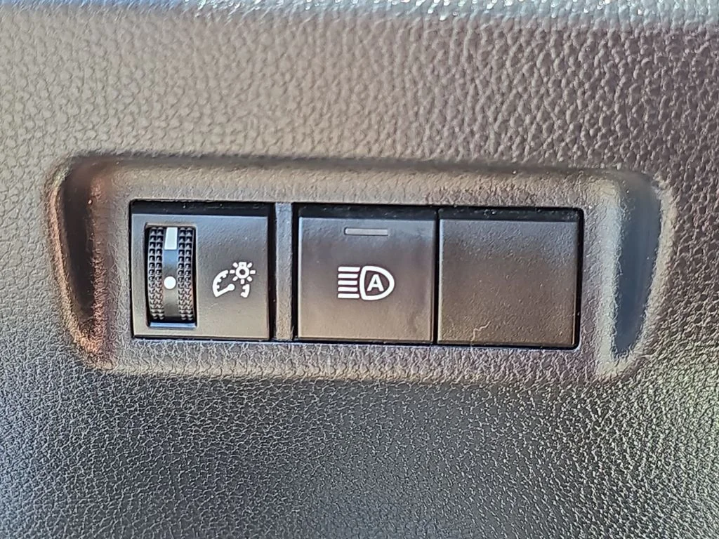 Used 2023 Silver Toyota LE image 21
