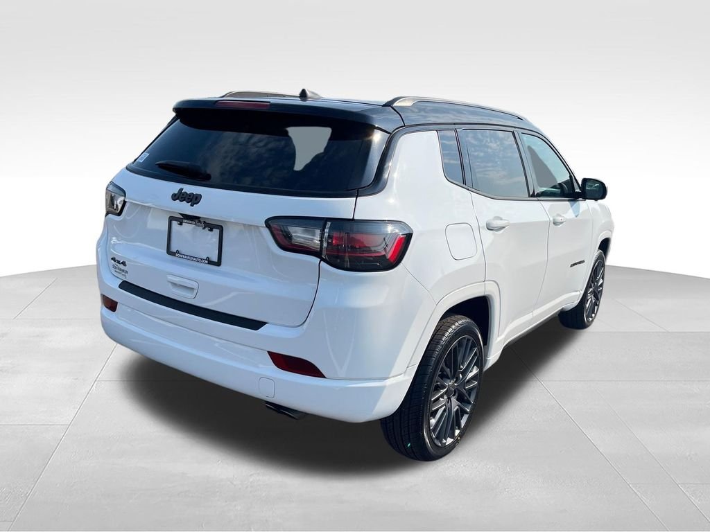 Used 2022 White Jeep Limited image 5