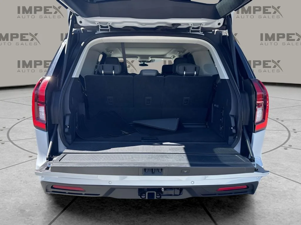 Used 2025 Silver Ford Active image 30