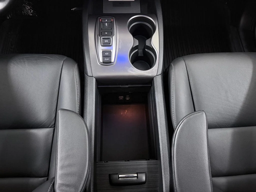 Used 2022 White Honda Special Edition image 31