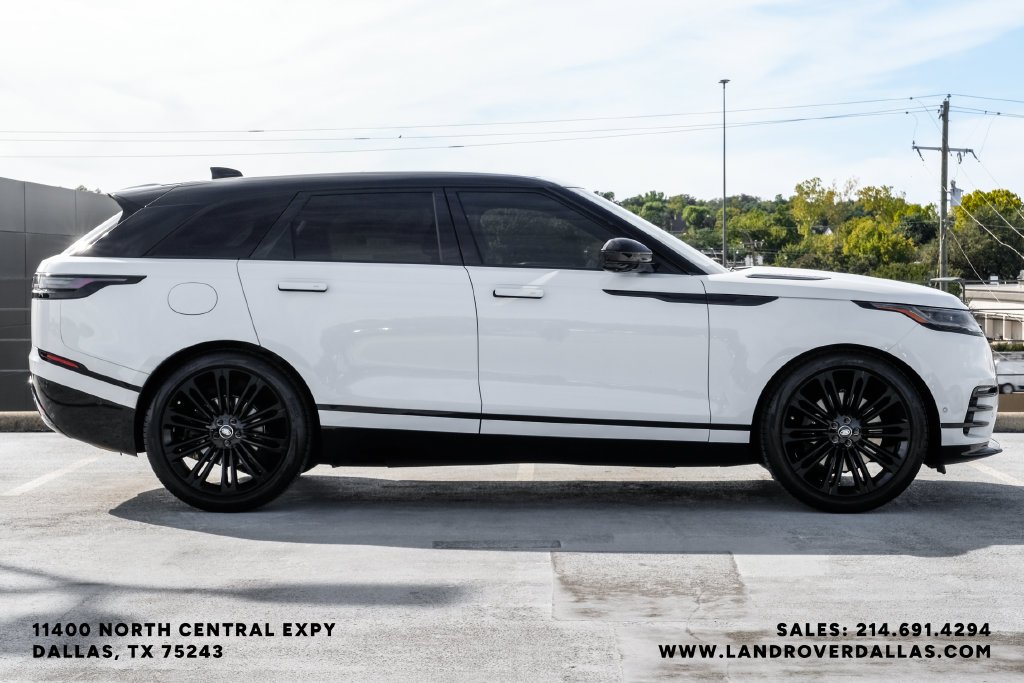 Certified Used 2026 White Land Rover Dynamic SE image 5