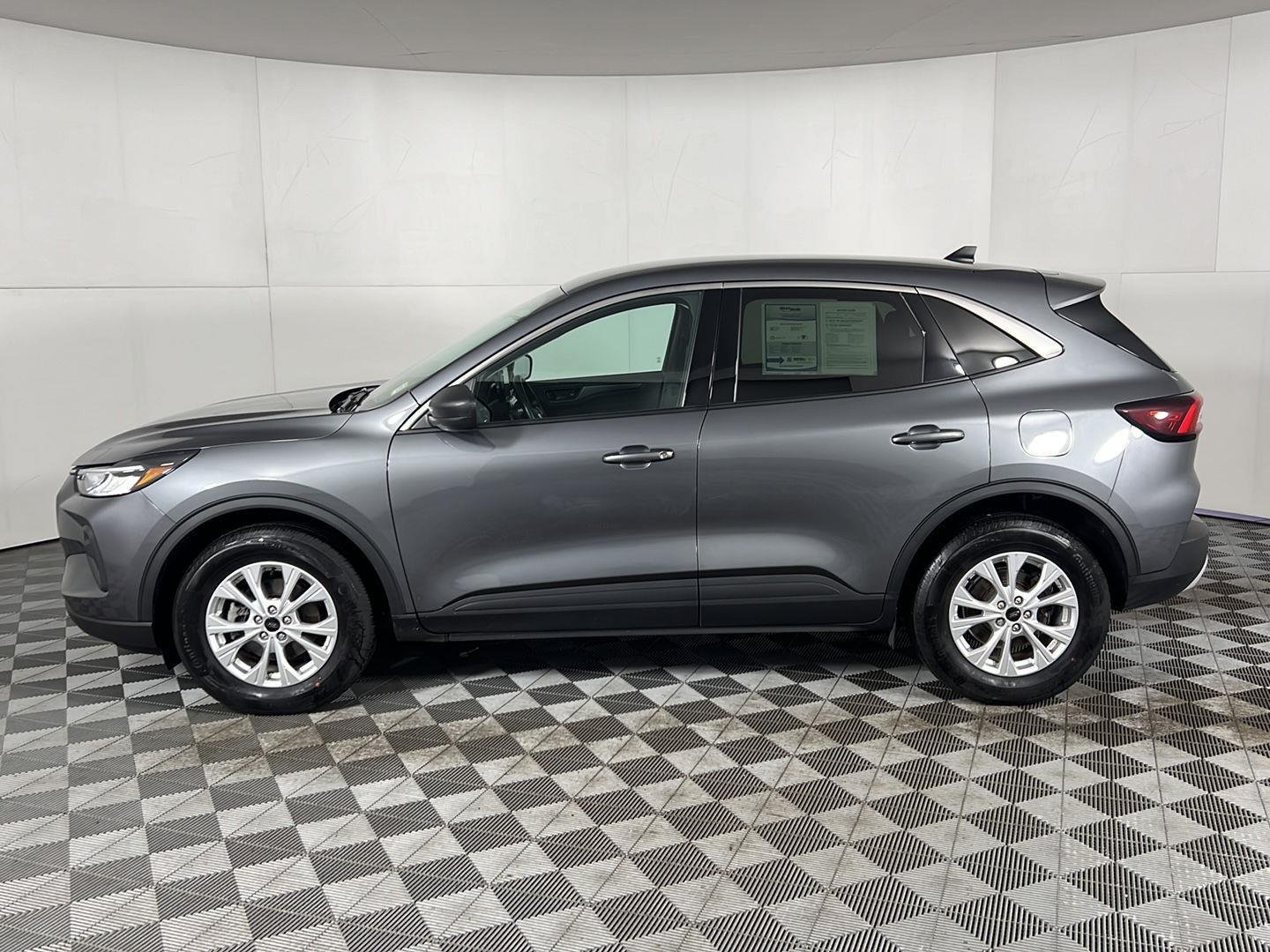 Used 2023 Gray Metallic Ford Active image 24
