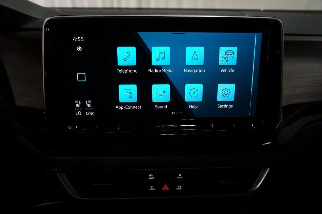 New 2026 Pure Gray Volkswagen 2.0T SEL Premium R-Line image 15
