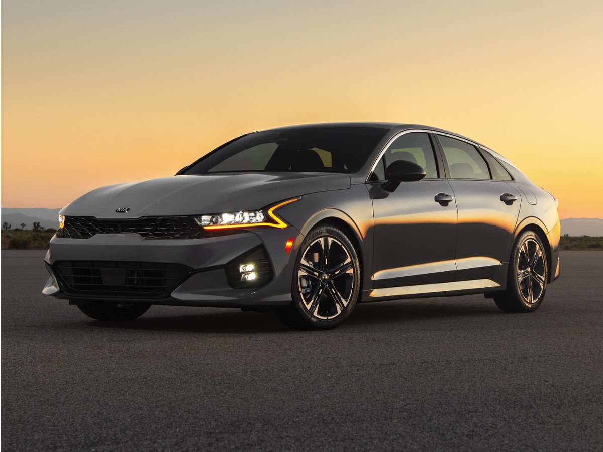 2021 Kia Optima EX FWD's photo