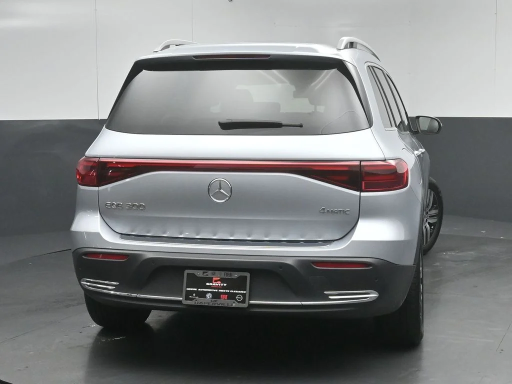 Used 2024 Cirrus Silver Metallic Mercedes-Benz 300 image 3