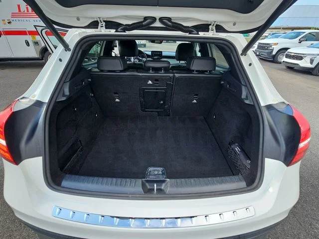 Used 2019 White Mercedes-Benz GLA 250 image 29