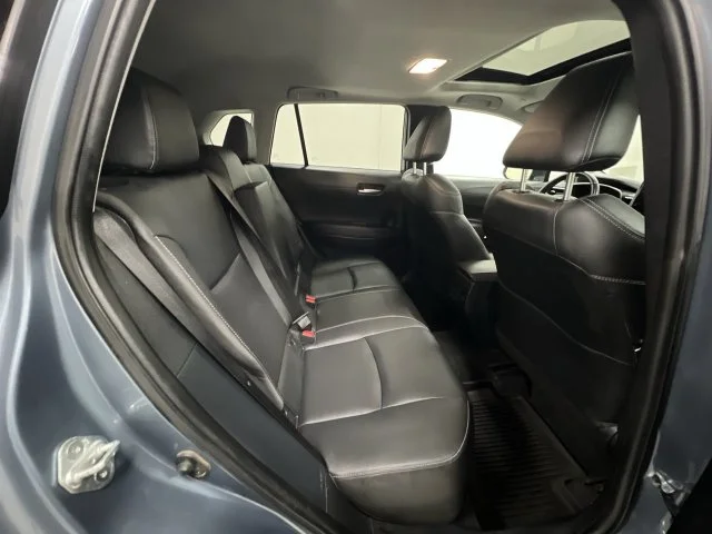 Used 2023  Toyota XLE image 28