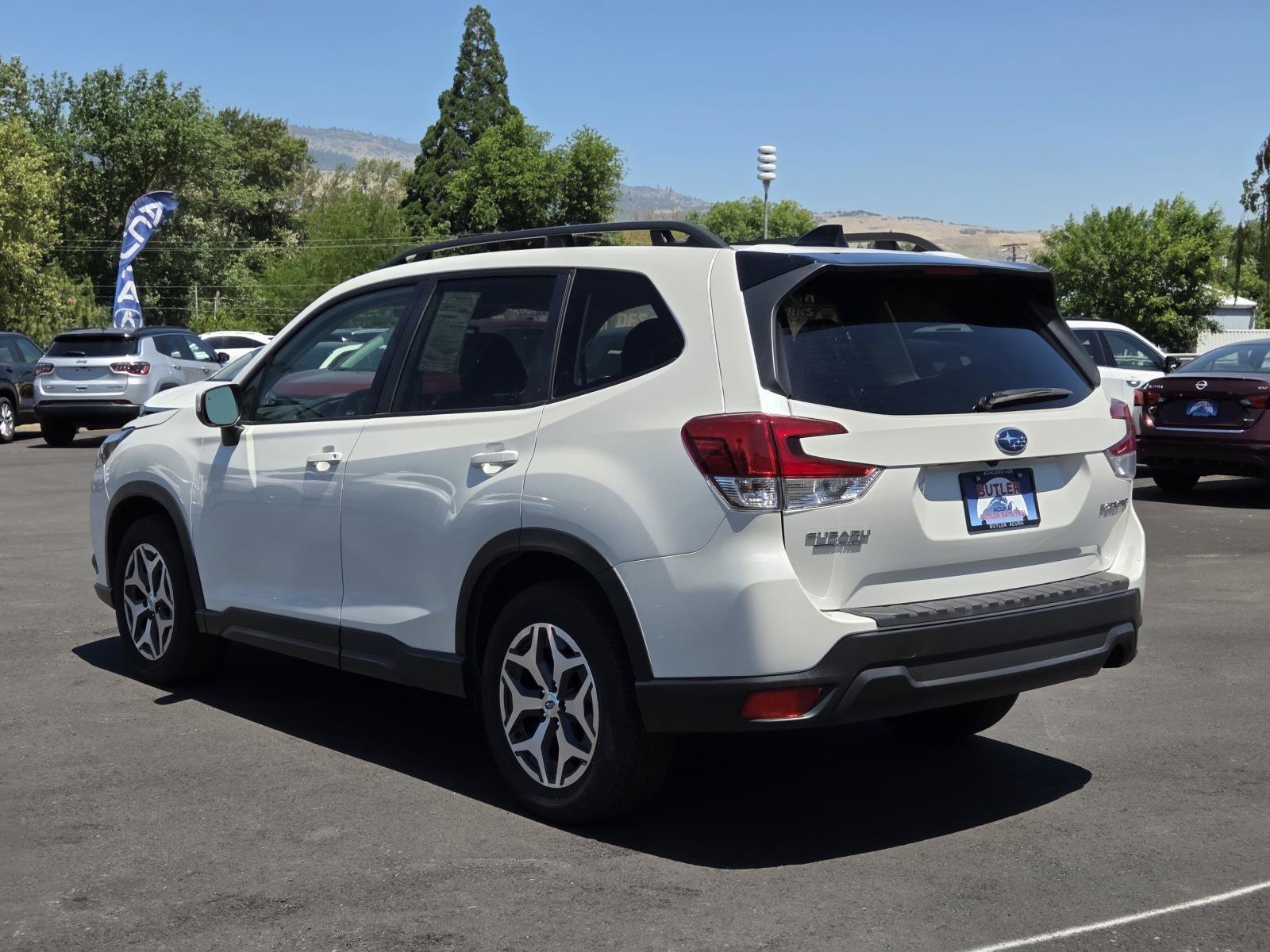 Used 2024 Crystal White Pearl Subaru Premium image 7
