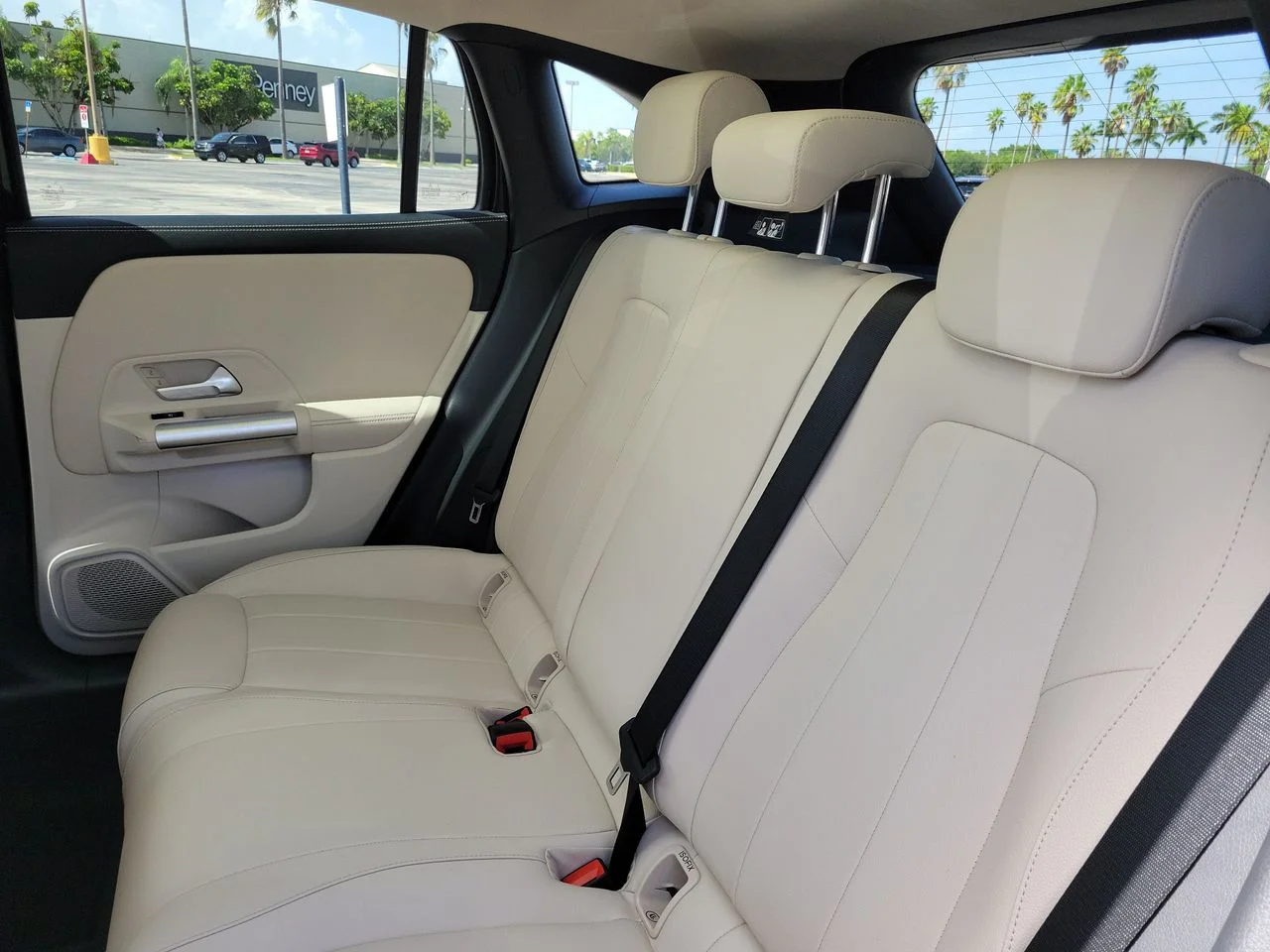 Certified Used 2023 Black Mercedes-Benz GLA 250 image 12