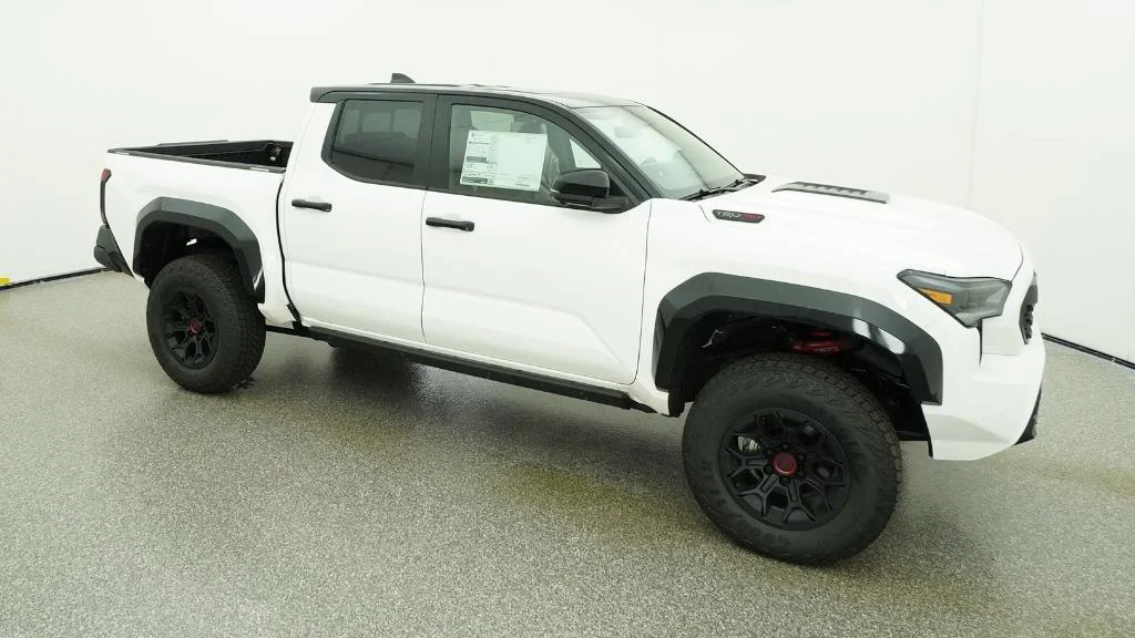 2026 Toyota Tacoma TRD Pro - Photo 17
