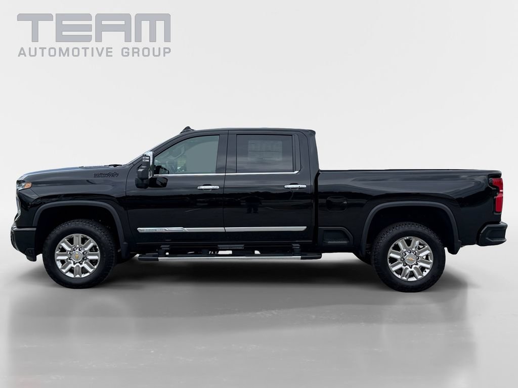 New 2026 Black Chevrolet High Country image 4