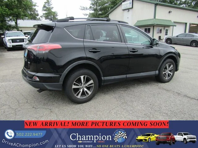 Used 2018 Black Toyota XLE image 4