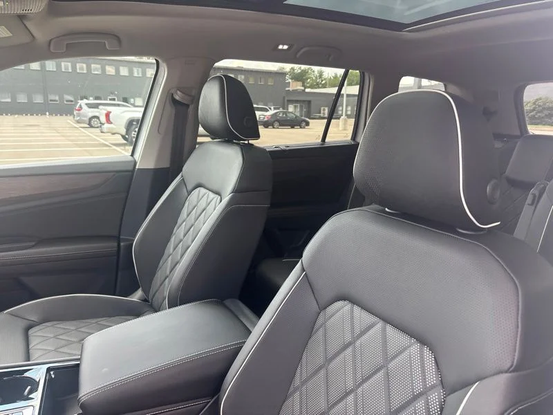 New 2026 White/off-white Volkswagen 2.0T SEL Premium R-Line image 26