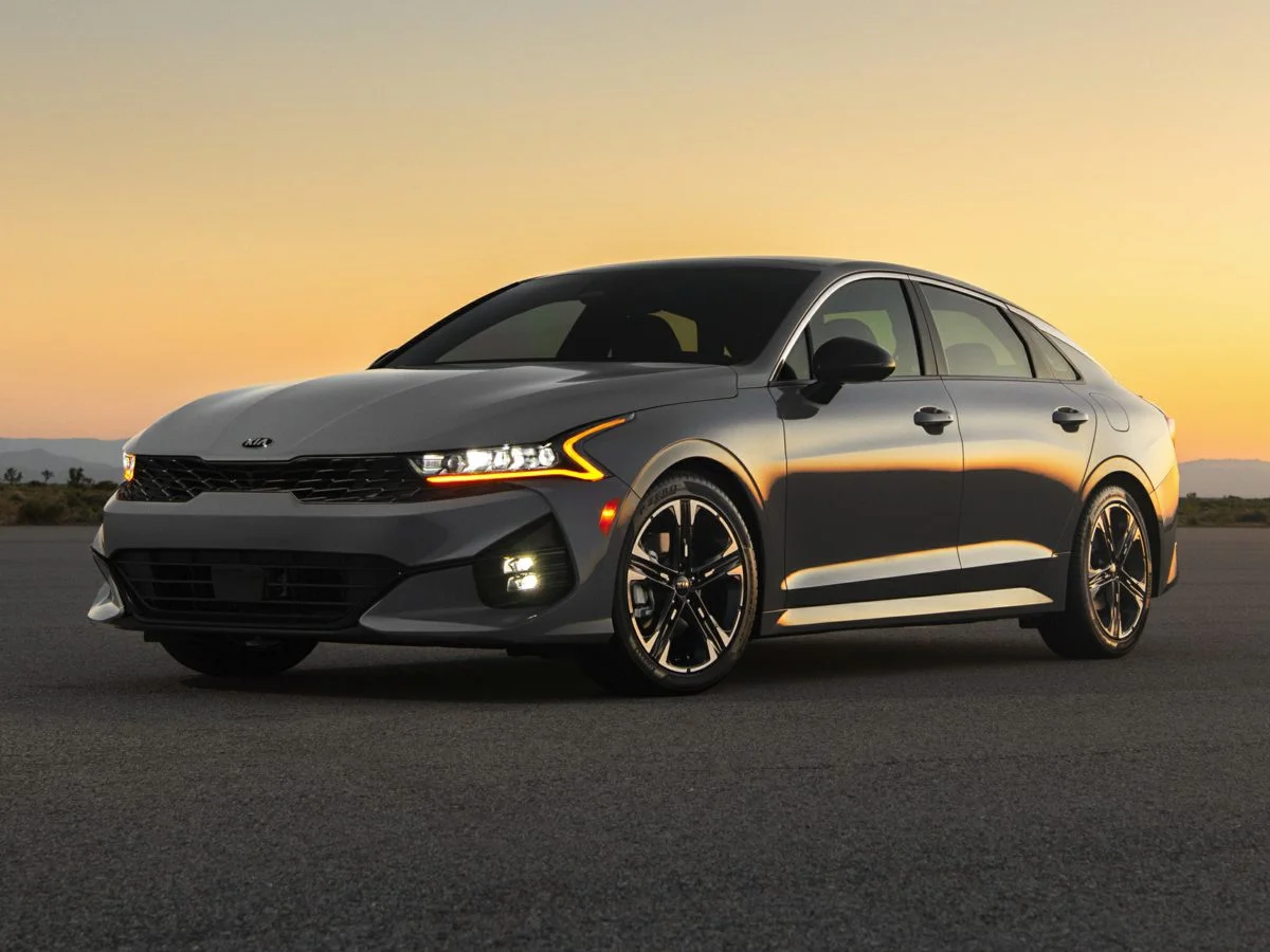 2021 Kia Optima EX FWD's photo