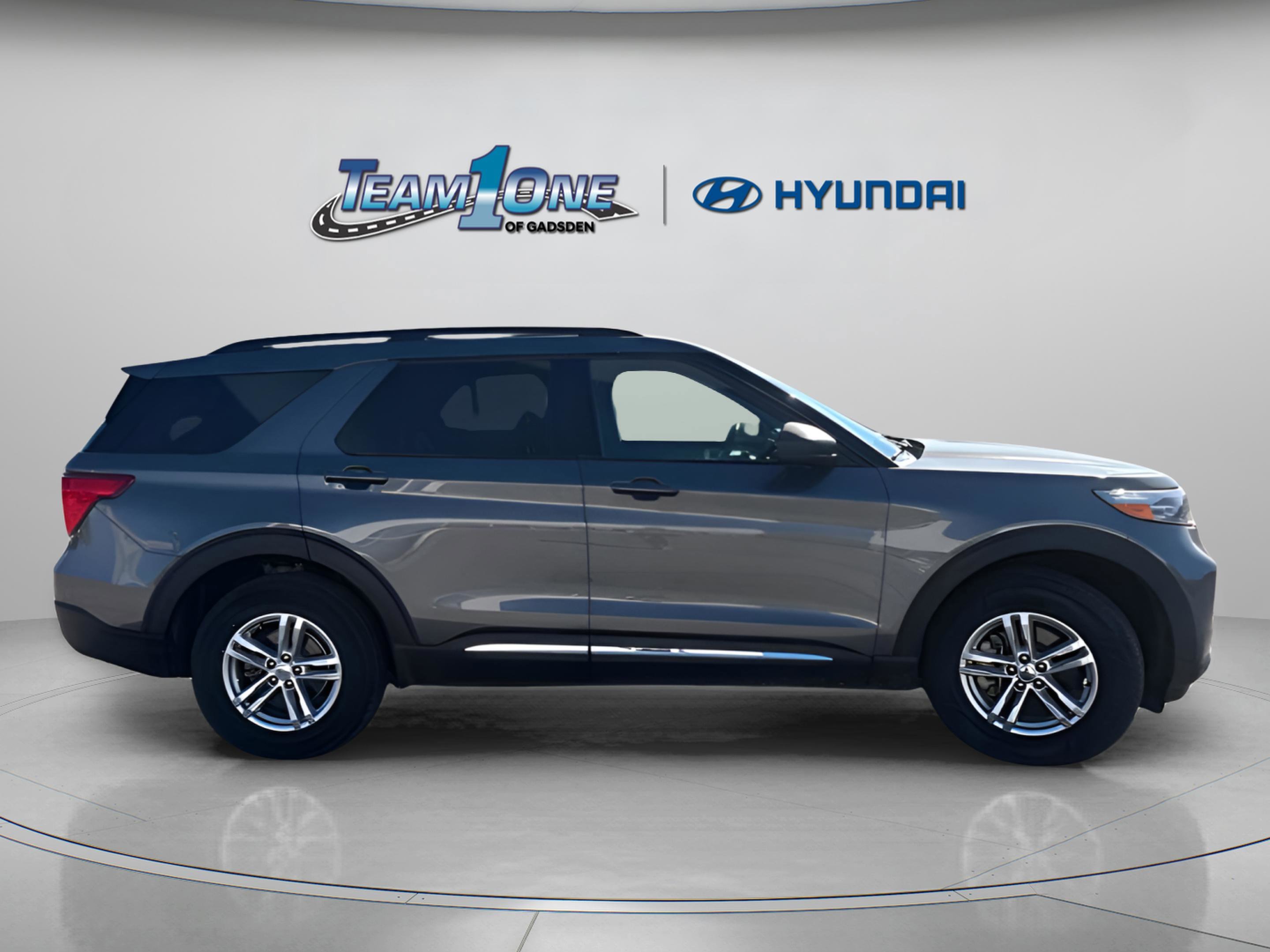 Used 2023 Gray Metallic Ford XLT image 9