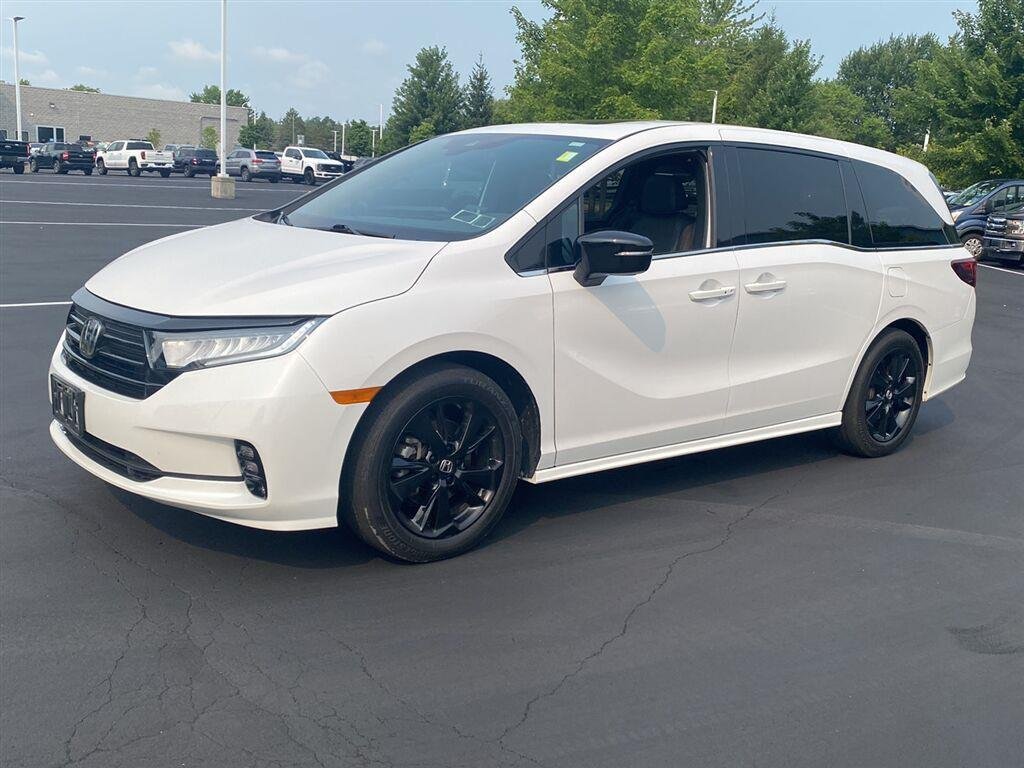 Used 2023 Platinum White Pearl Honda Sport image 9