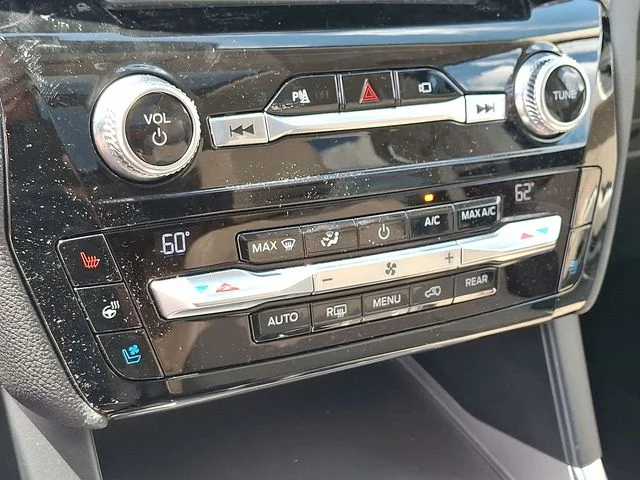 2021 Ford Explorer Limited - Photo 18