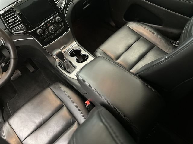 Used 2022 Red Jeep Limited image 27