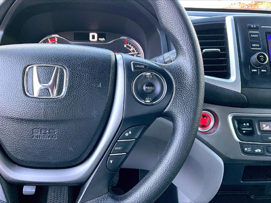 Used 2018 Gray Honda LX image 24