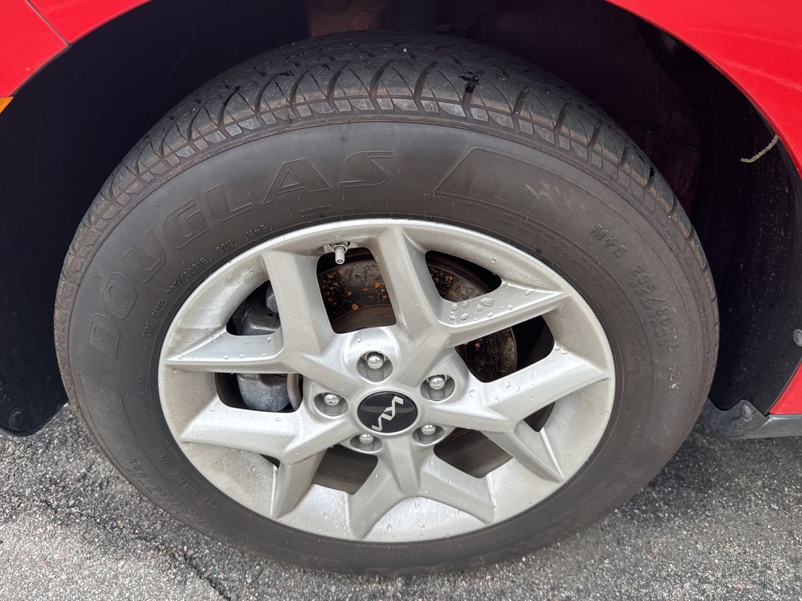 Used 2023 Red Kia LX image 5
