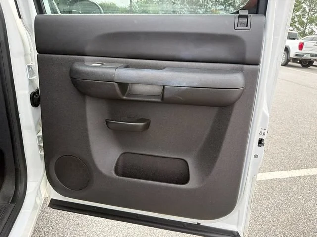 Used 2013 SUMMIT WHITE Chevrolet LT image 16