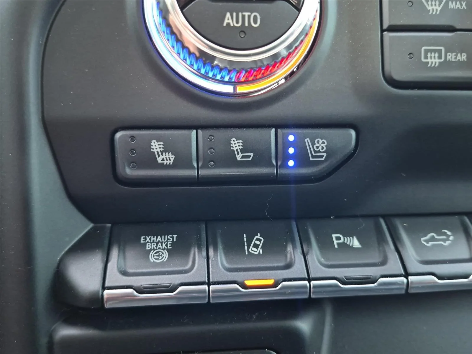 Used 2021 Ebony Twilight Metallic GMC Denali image 29
