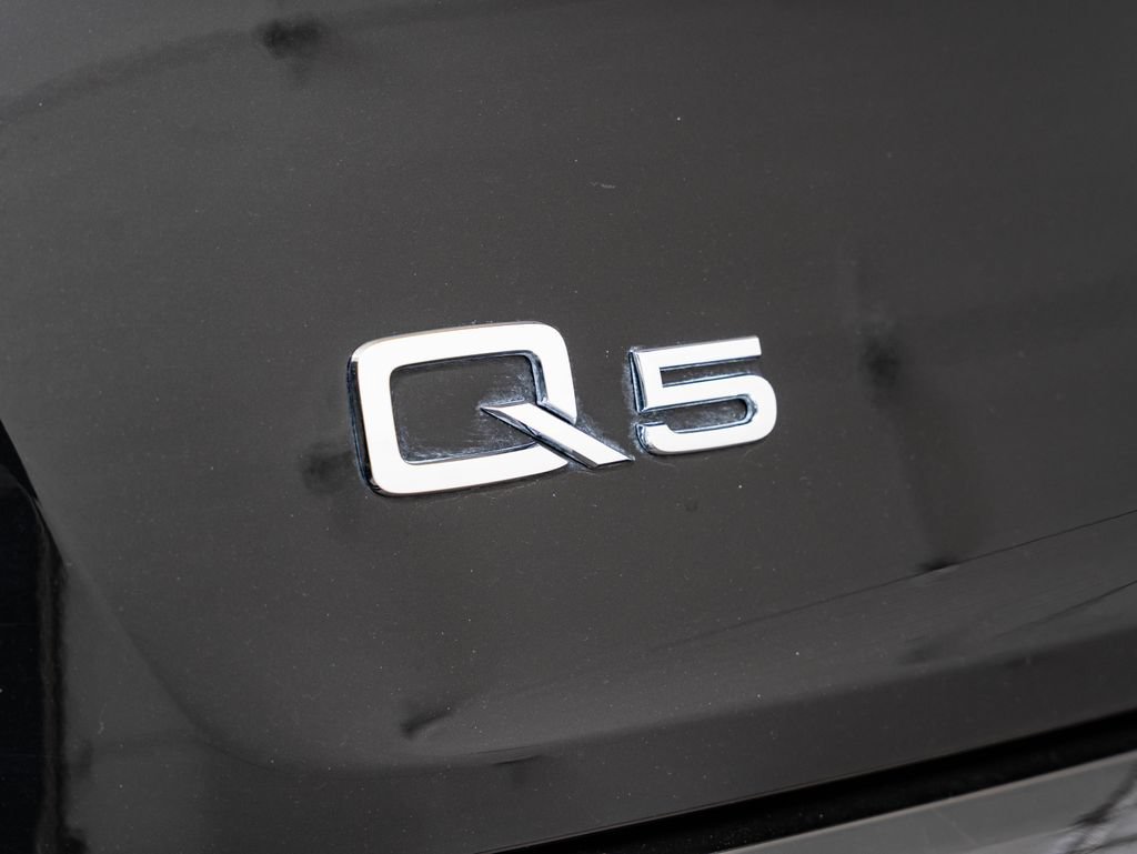 Used 2021 Mythos Black Metallic Audi 45 Prestige image 18