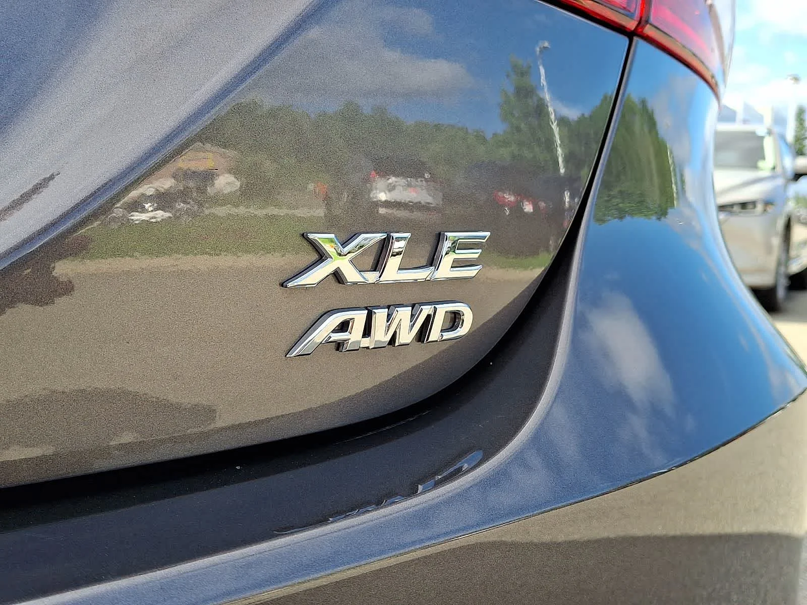 Certified Used 2023 Predawn Gray Mica Toyota XLE image 33