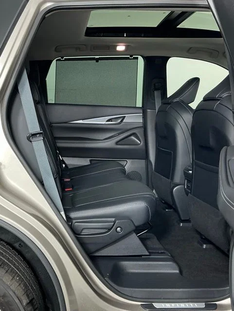 Certified Used 2023 Titanium INFINITI LUXE image 29