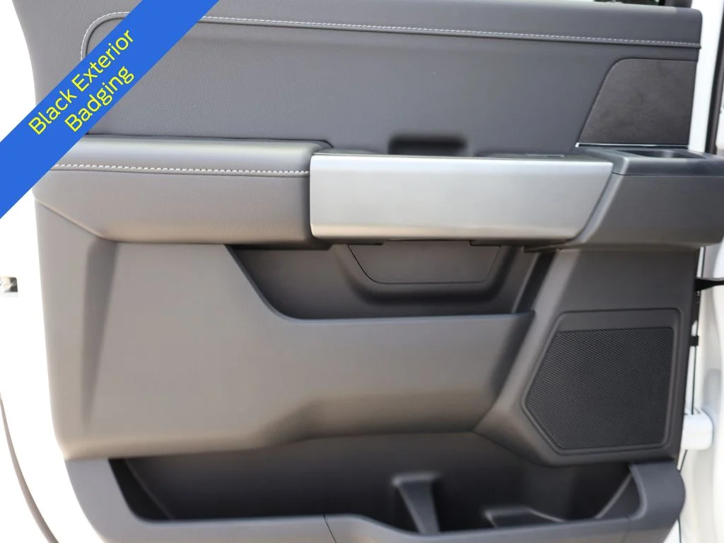 New 2026 Oxford White Ford XLT image 17