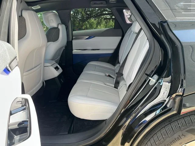 Used 2025 Black Cadillac Luxury image 29