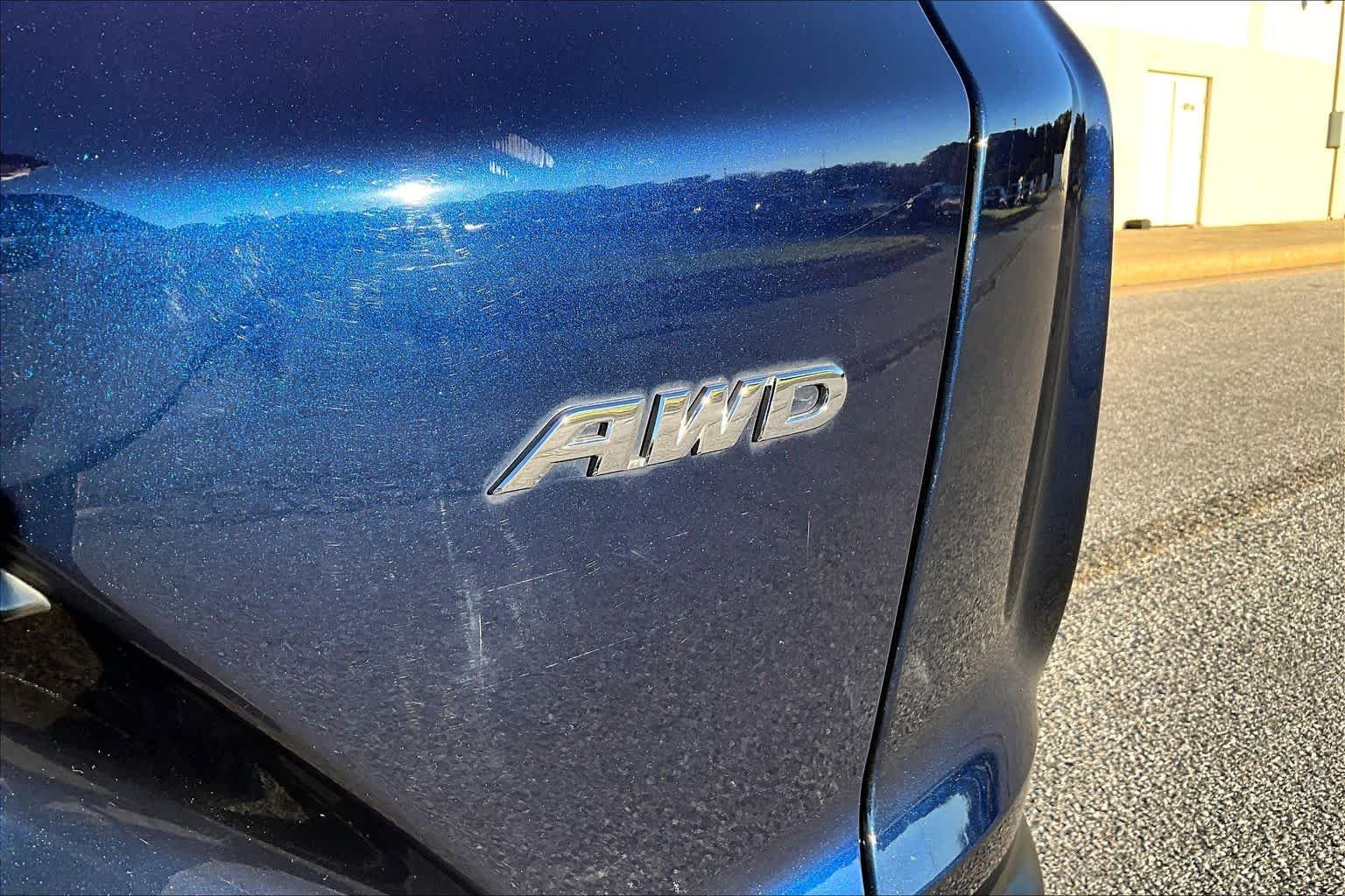 Used 2019 Obsidian Blue Pearl Honda LX image 10