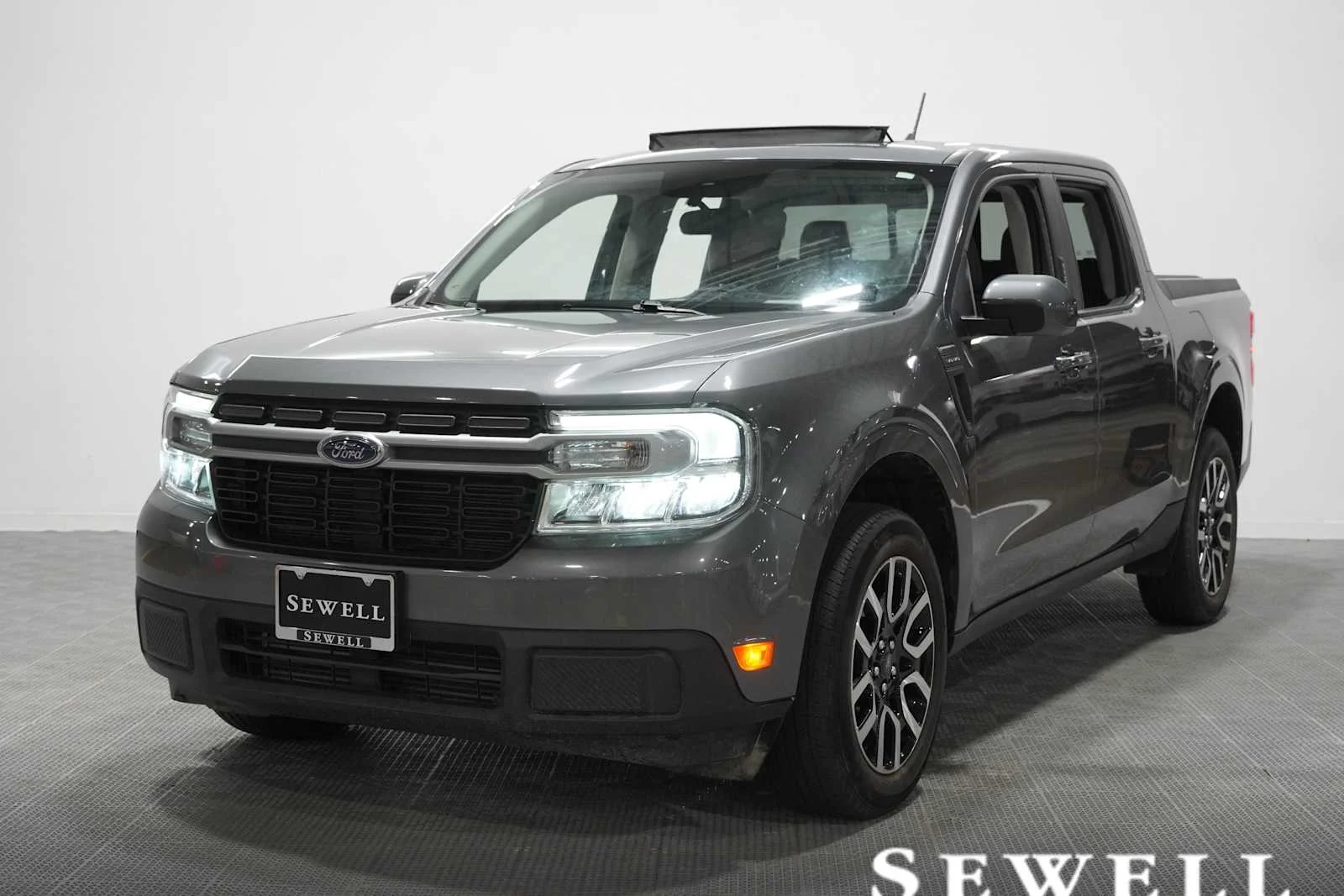 2023 Ford Maverick Lariat AWD's photo