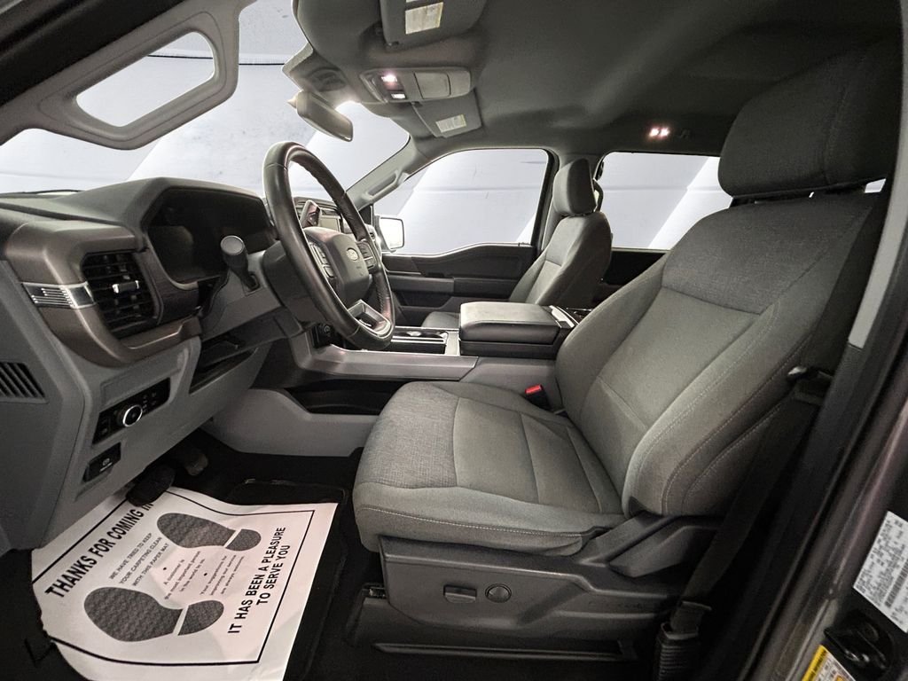 Used 2024 Gray Ford XLT image 7