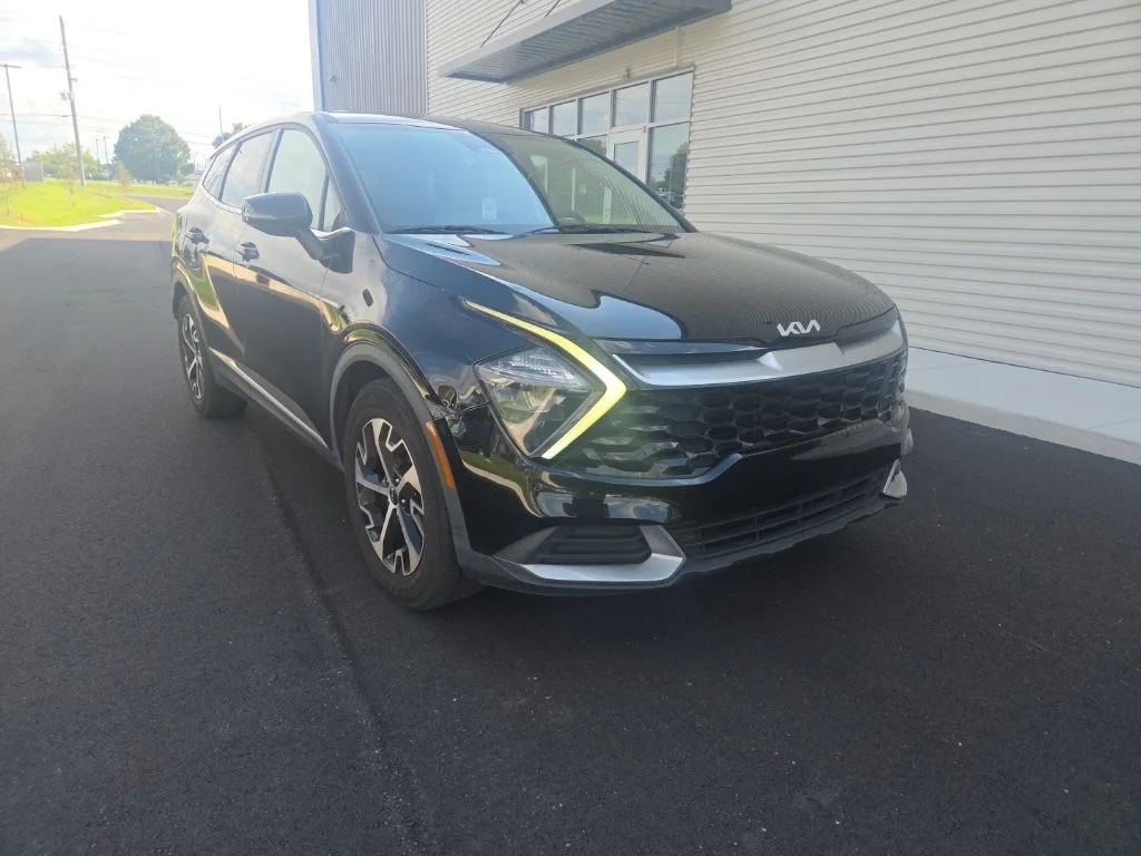 Used 2023 Black Kia EX image 1