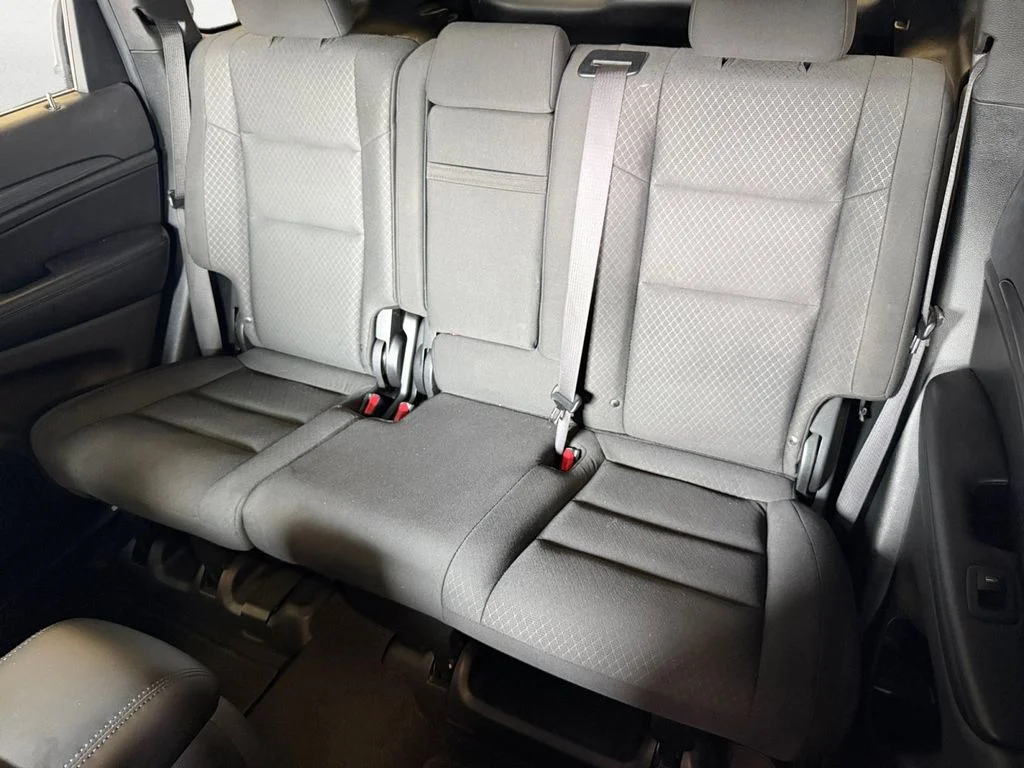 Used 2019 Gray Jeep Laredo E image 9