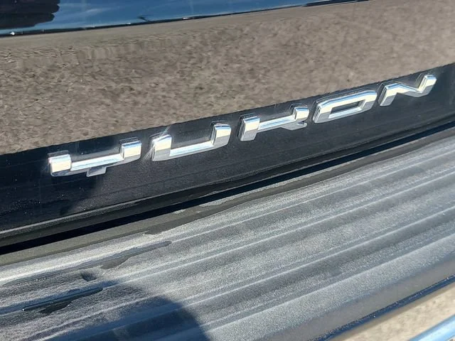 Used 2023 Onyx Black GMC Denali image 37