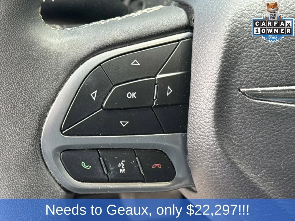 Used 2023 Silver Chrysler Touring L image 40