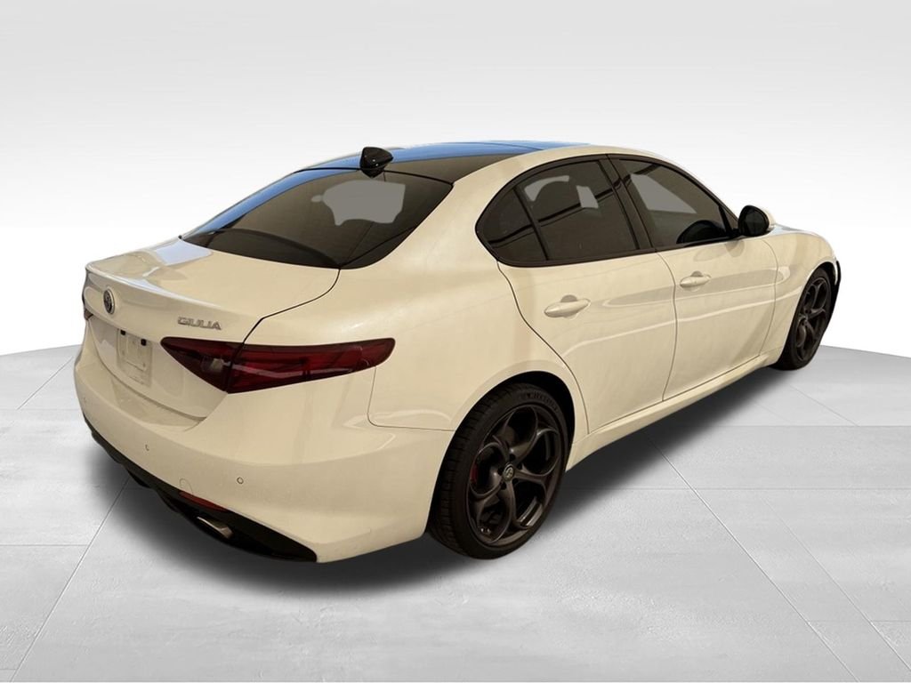 Used 2019 White Alfa Romeo Ti Sport image 6