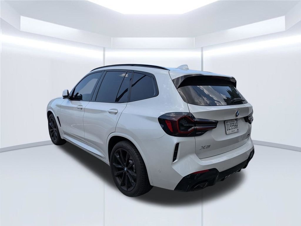 Used 2023 White BMW sDrive30i image 3