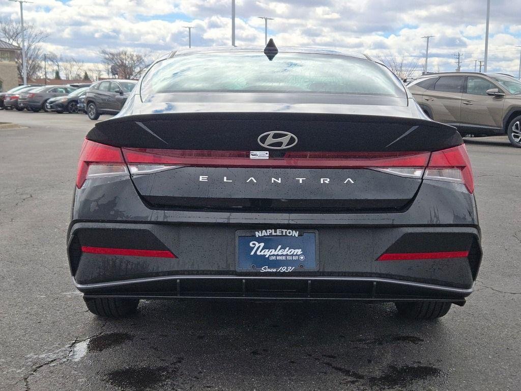 New 2026 Black Hyundai SEL Sport image 14