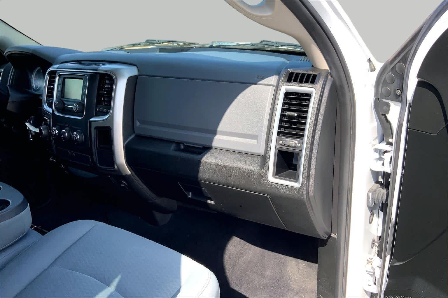 Used 2019 Bright White Clearcoat Ram SLT image 18