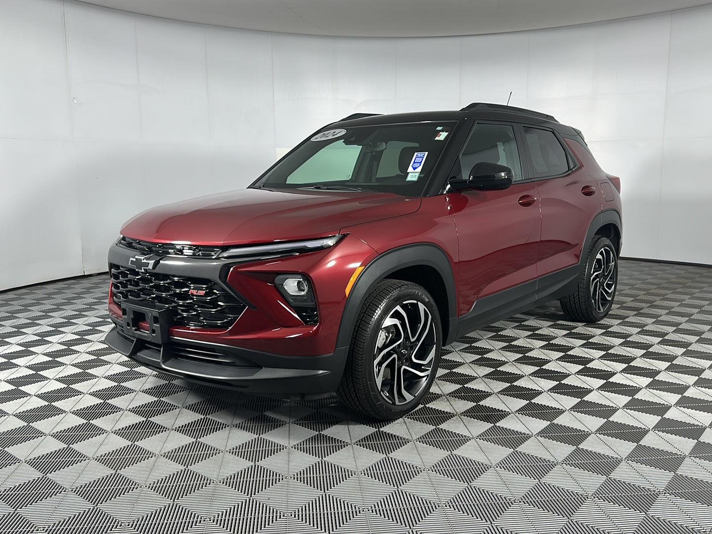 Used 2024 Crimson Metallic Chevrolet RS image 4
