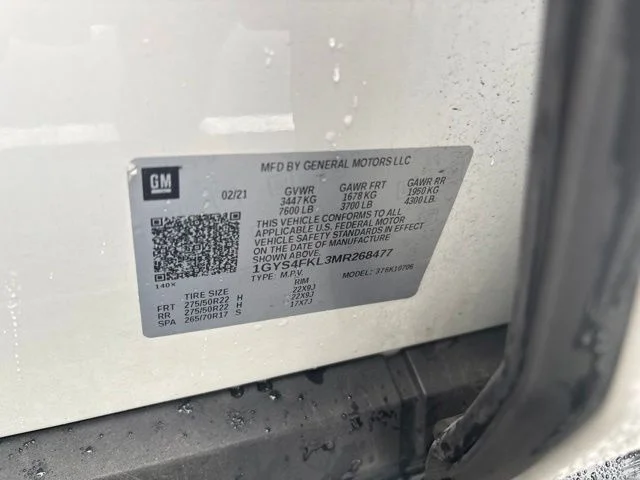 Used 2021 White Cadillac Sport image 5