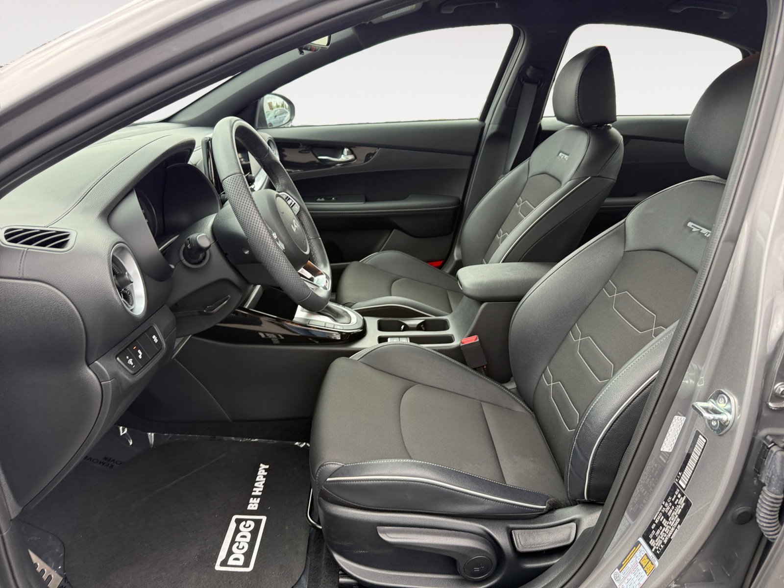 Used 2024 Steel Gray Kia GT-Line image 10