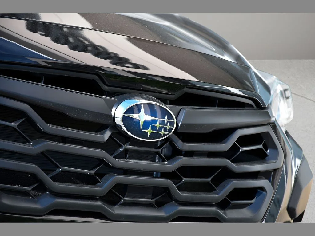 New 2026 CRYSTAL BLACK SILICA Subaru Base image 10