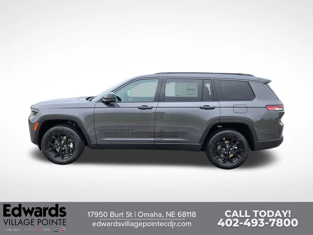 New 2026 Baltic Gray Metallic Clear-Coat Exterior Paint Jeep Altitude image 6