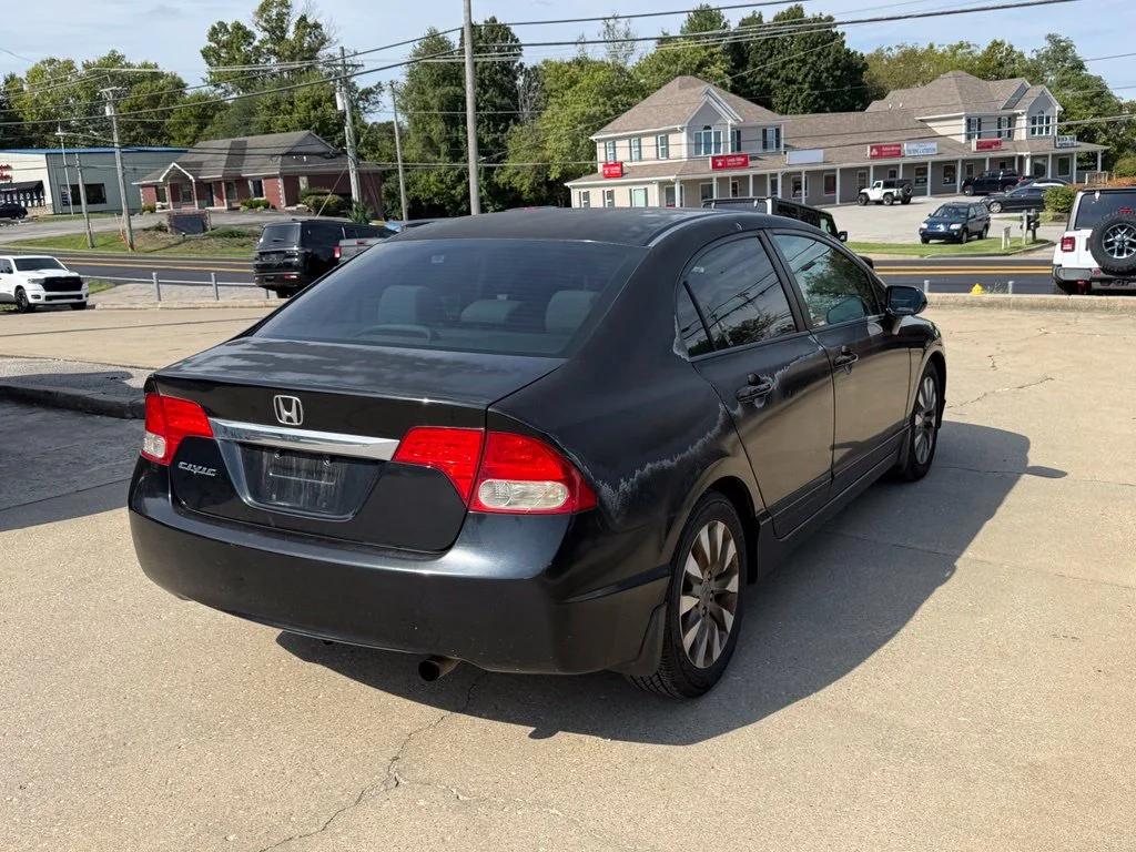 Used 2011 Black Honda EX image 6