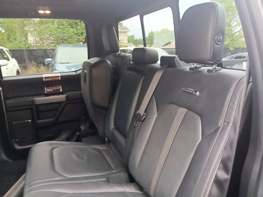 Used 2015 Ingot Silver Ford Platinum image 31